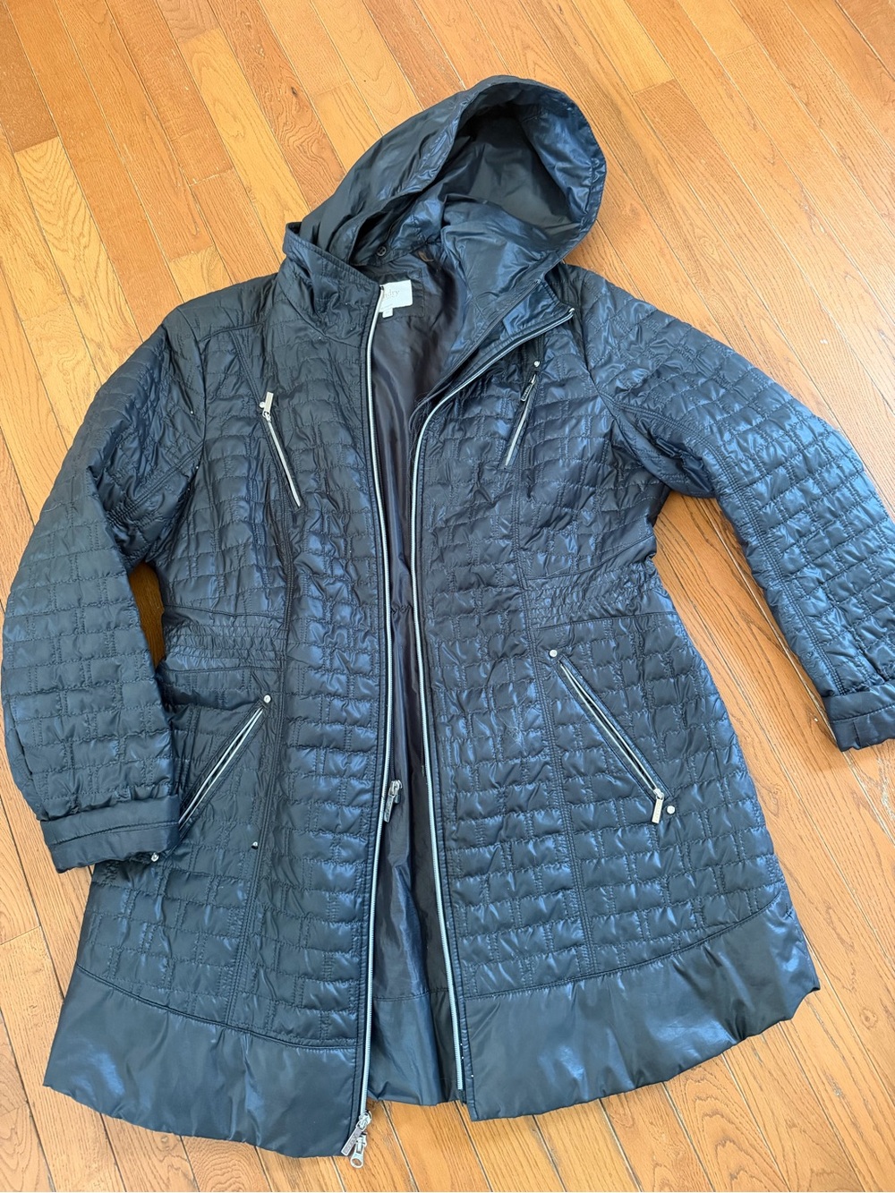 Laundry By Shelli Segal Black Quilted Hooded Puffer Coat with Zip Pockets